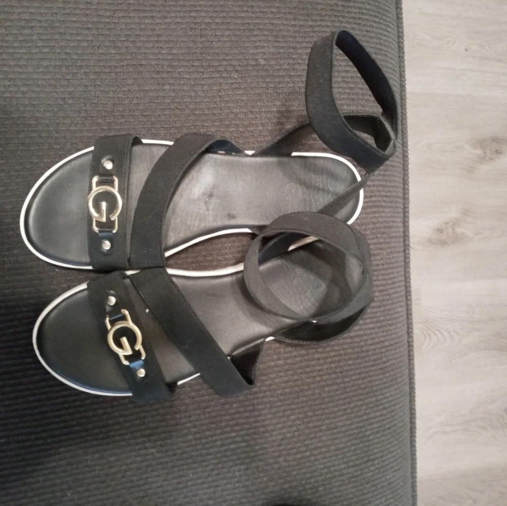 Sandals - Picture 1 of 1